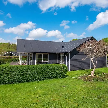4 Star Holiday Home In Aabenraa * Loddenhøj